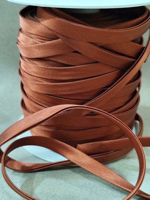 Biais satin rouille 10mm au mètre