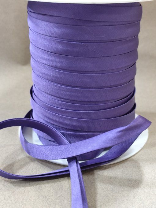 Biais satin violet 10mm au mètre -