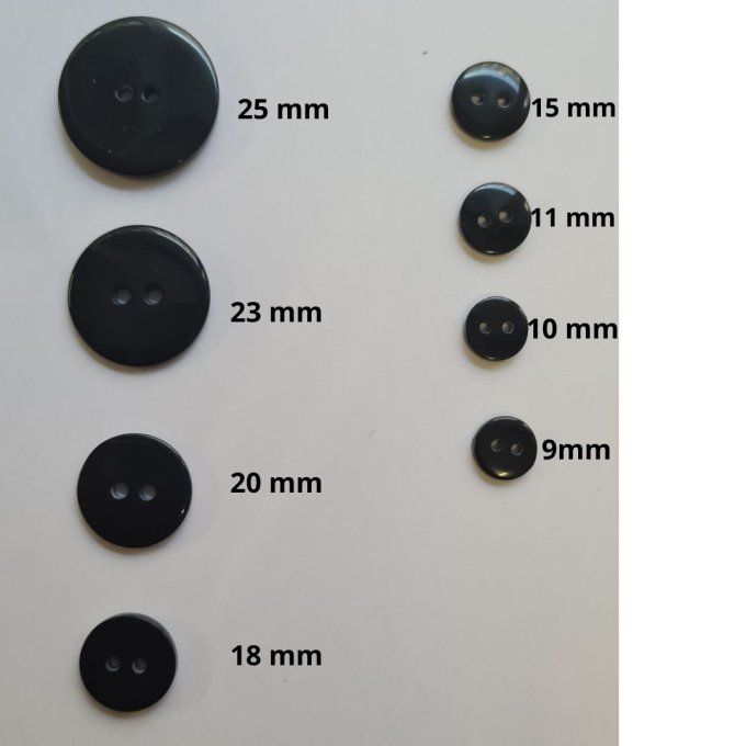Bouton chemise 2 trous noir à la pièce