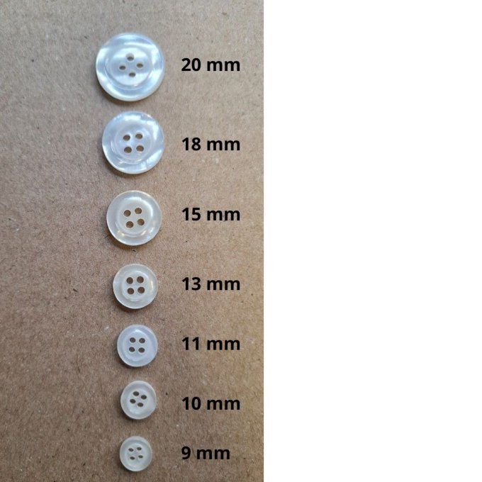 Bouton chemise  4 trous blanc à la pièce