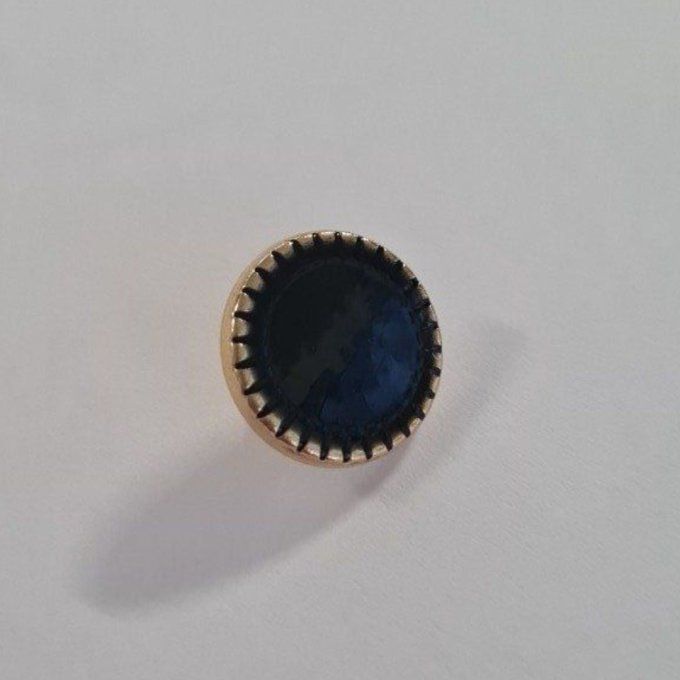 Bouton métal émaillé à queue doré/noir 15 mm à la pièce