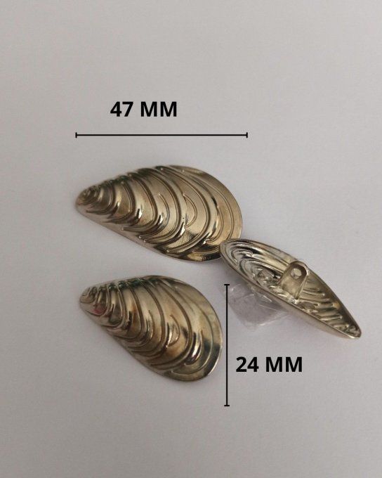 Bouton métal moule argenté 47 MM