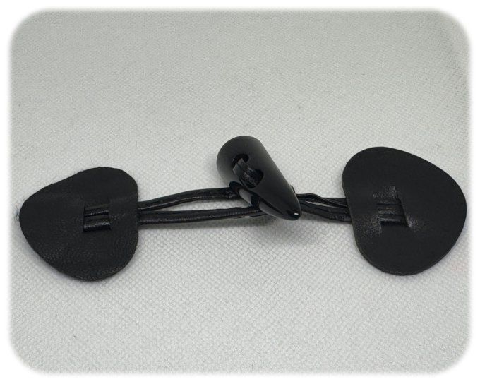 Brandebourg simili cuir et corne noir à la pièce