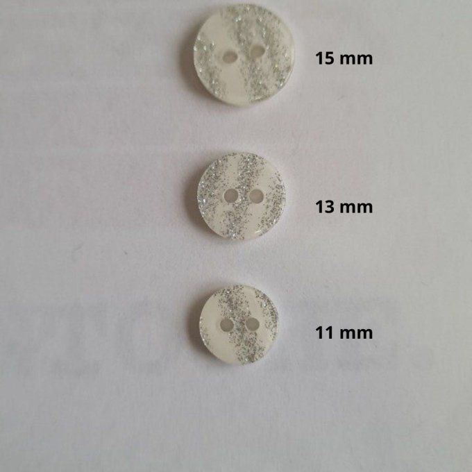 Bouton pailleté  blanc/argenté à la pièce