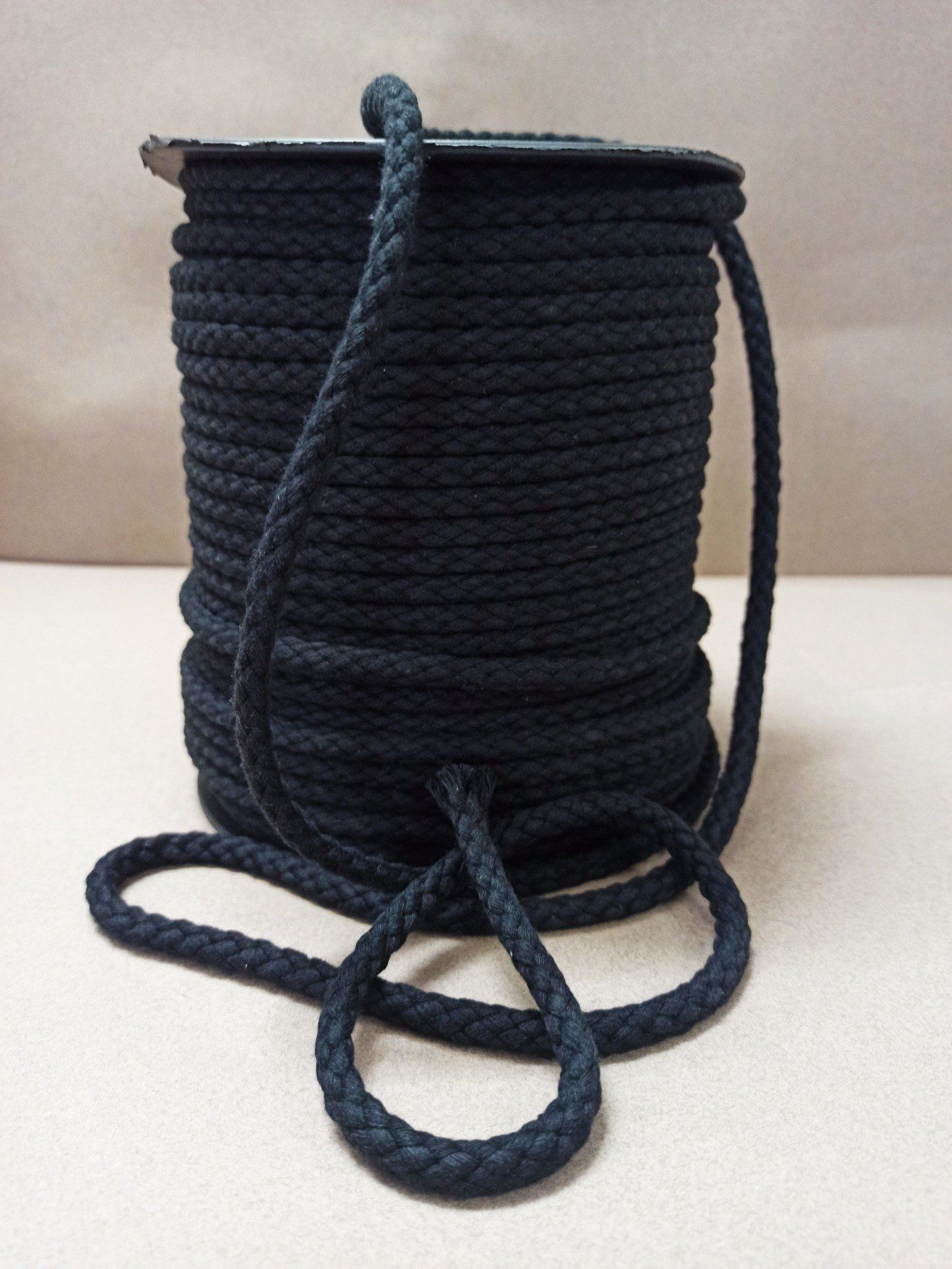 Cordon coton rond tressé 7mm noir