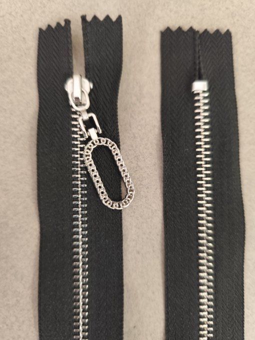 Fermeture métal fixe argent 35cm à la pièce