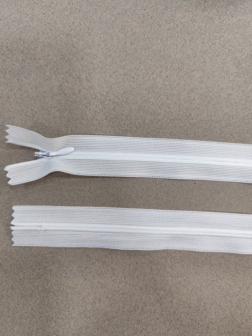Fermeture éclair invisible blanche 50 cm / 100 pièces