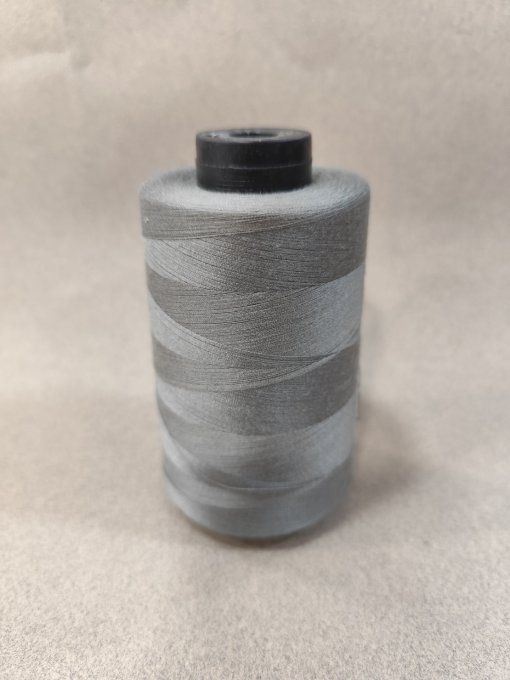Fil polyester gris à la bobine 5 000 mètres_axe mode accessoires