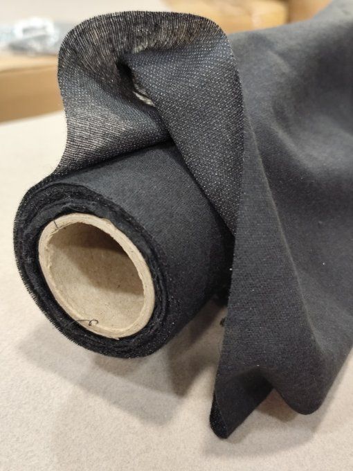 thermocollant laineuse  90 cm noir ou blanc au mètre