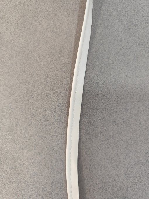 Passepoil imitation cuir écru au mètre - 