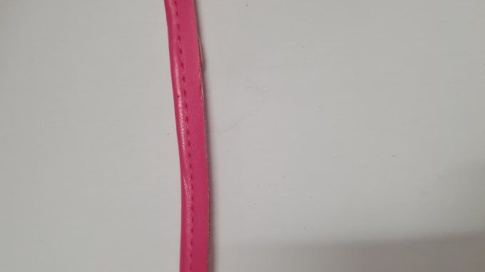 Passepoil imitation cuir rose au mètre