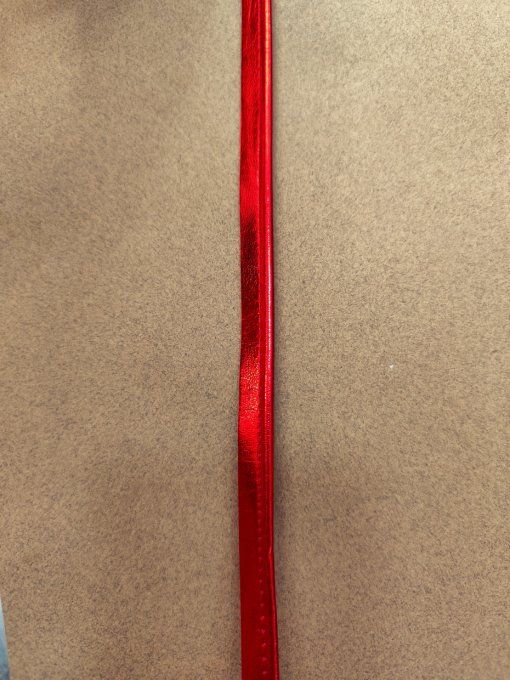 Passepoil imitation cuir lamé rouge