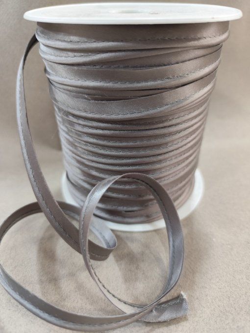 PROMOTION PASSEPOIL SATIN TAUPE 100 METRES -
