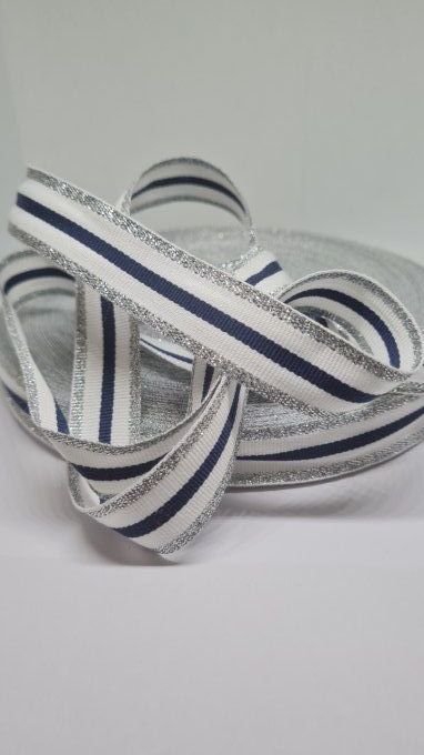 Ruban gros grain polyester rayé blanc, marine et argent, 20 mm, vendu au mètre