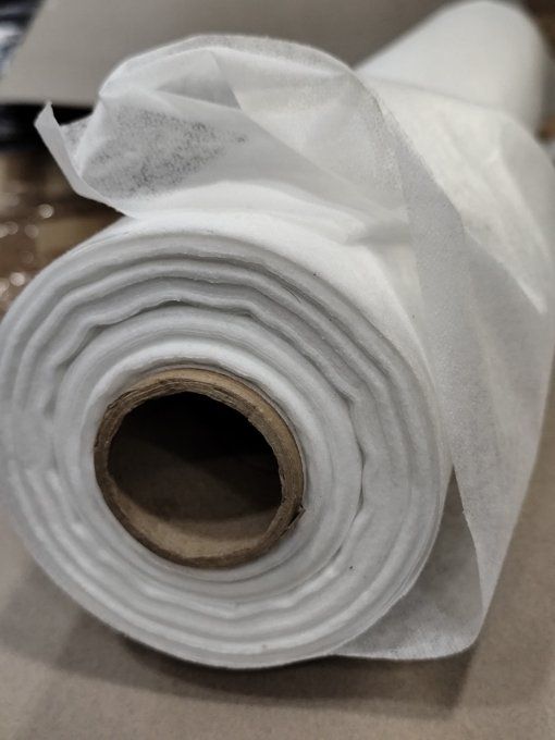 Thermocollant non-tissé en laize de 90 cm