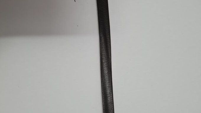 Biais simili cuir marron pré-plié 10 mm, vendu au mètre
