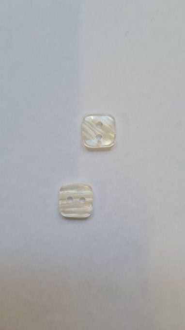 Bouton carré 10 mm à la pièce