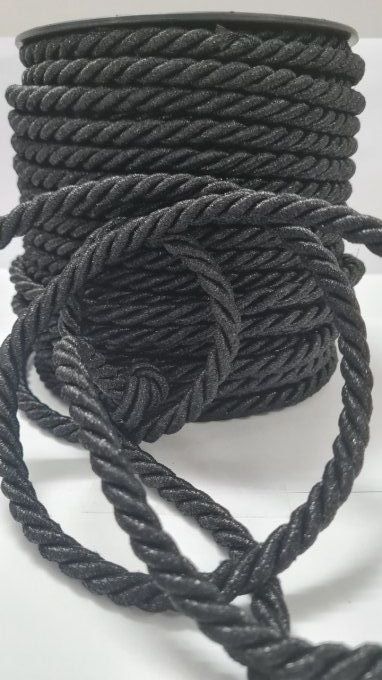 Cordon coton noir avec fils lurex argent de 7 mm vendu au mètre
