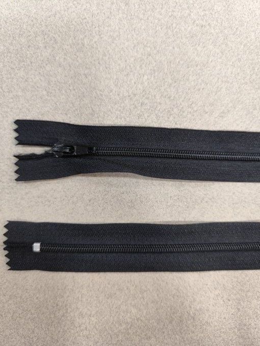 Fermeture éclair nylon noire à la pièce