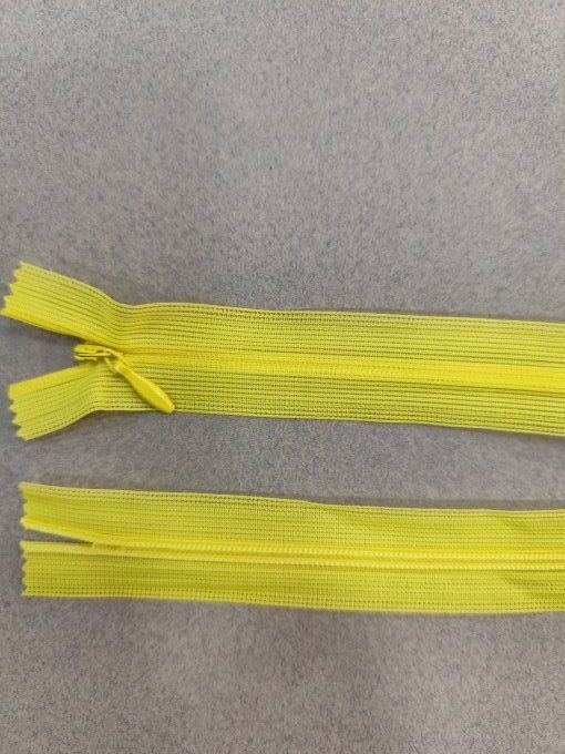 Fermeture éclair invisible jaune citron à la pièce