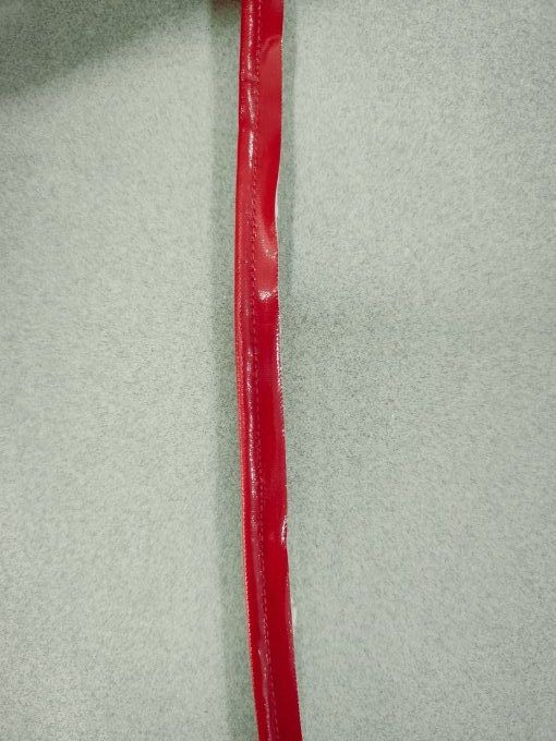 Passepoil vinyle  rouge au mètre  