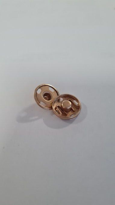 Bouton pression à coudre 19 mm à la pièce