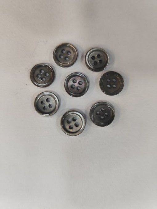 Bouton nacré taupe 11 mm à la pièce 