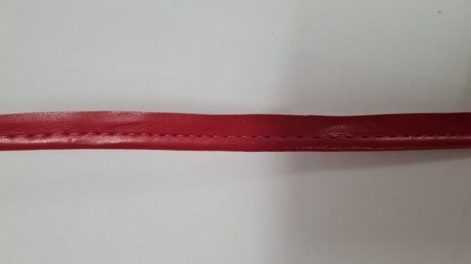 Passepoil imitation cuir rouge au mètre