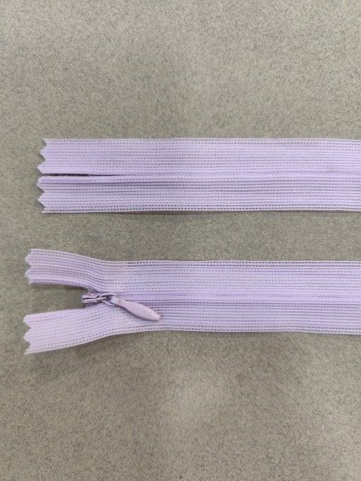Fermeture éclair invisible lavande clair à la pièce -