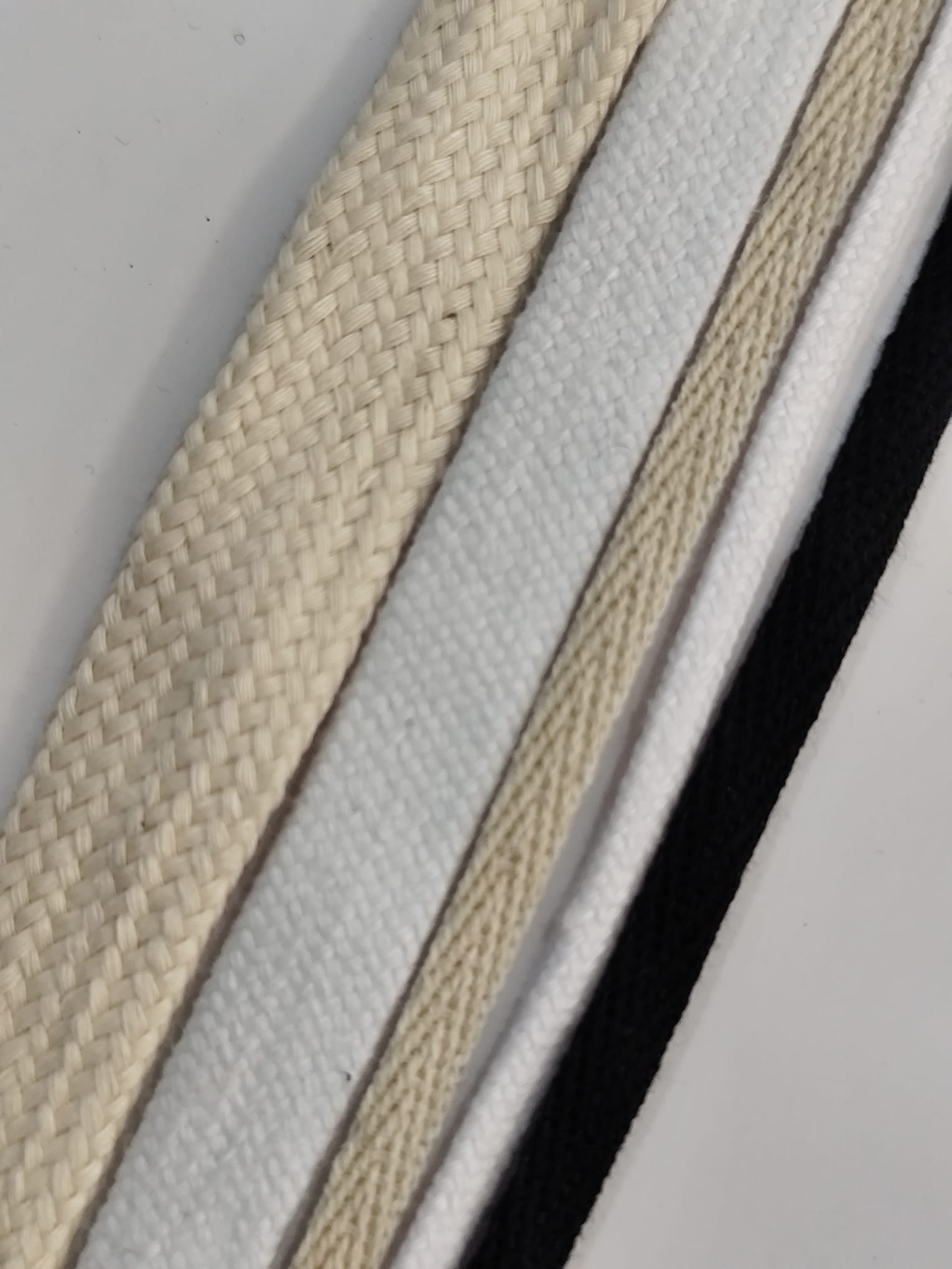 Cordons plats pour sweat au mètre